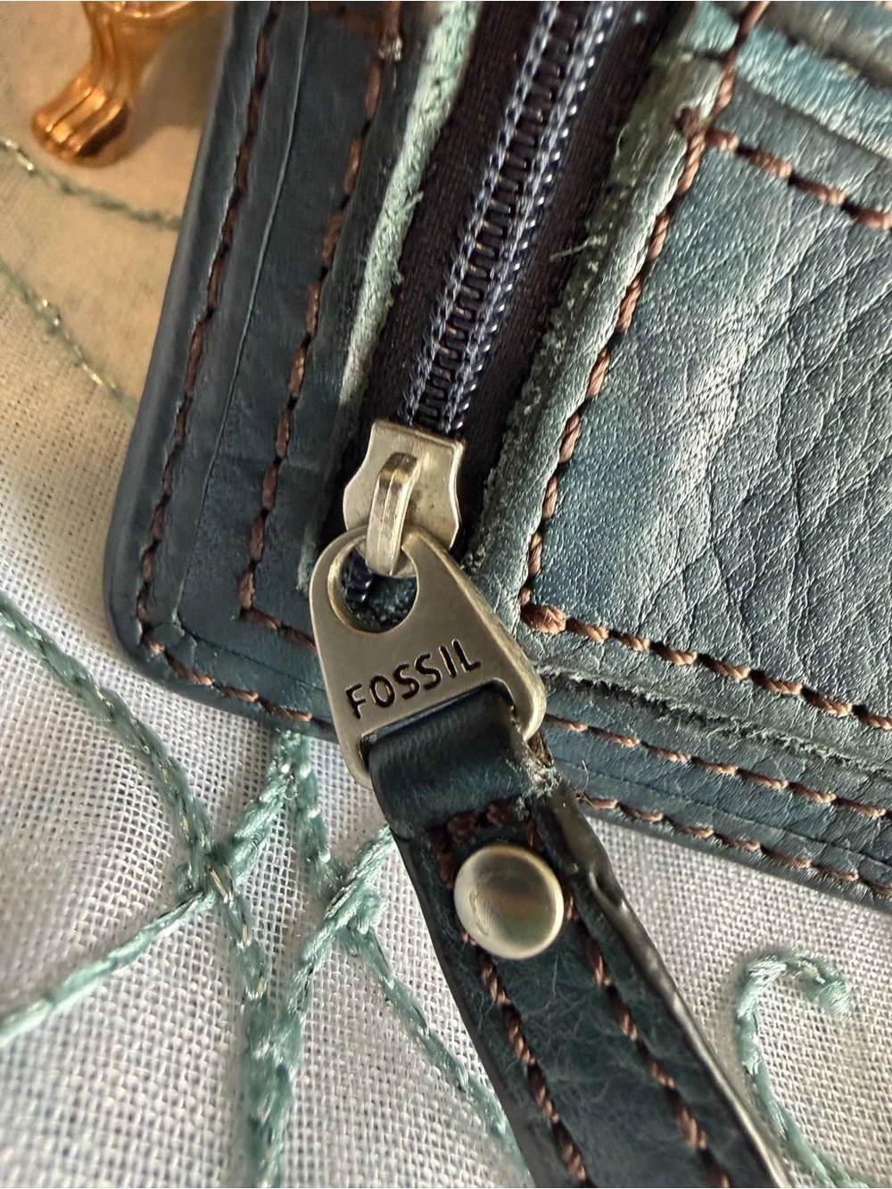 Fossil Leather Zip Wallet with Branded Keyhole Plate